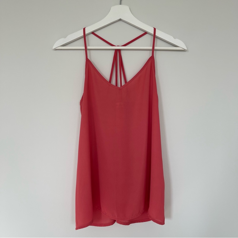 EUC Abercrombie & Fitch Coral V Neck Camisole in Size XS
